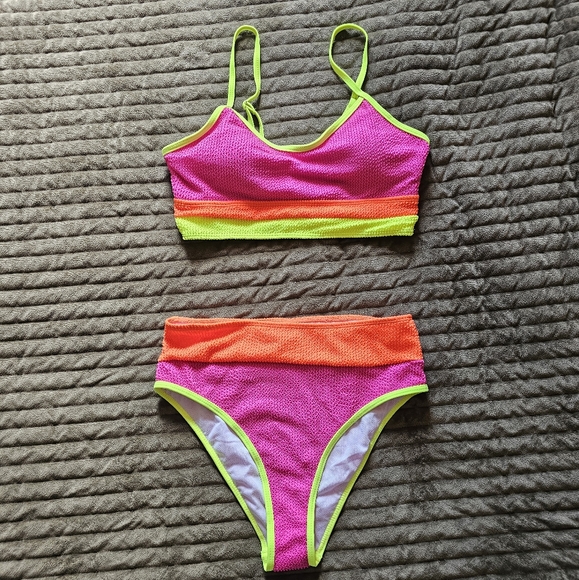 Two piece bathing suit - Picture 2 of 2